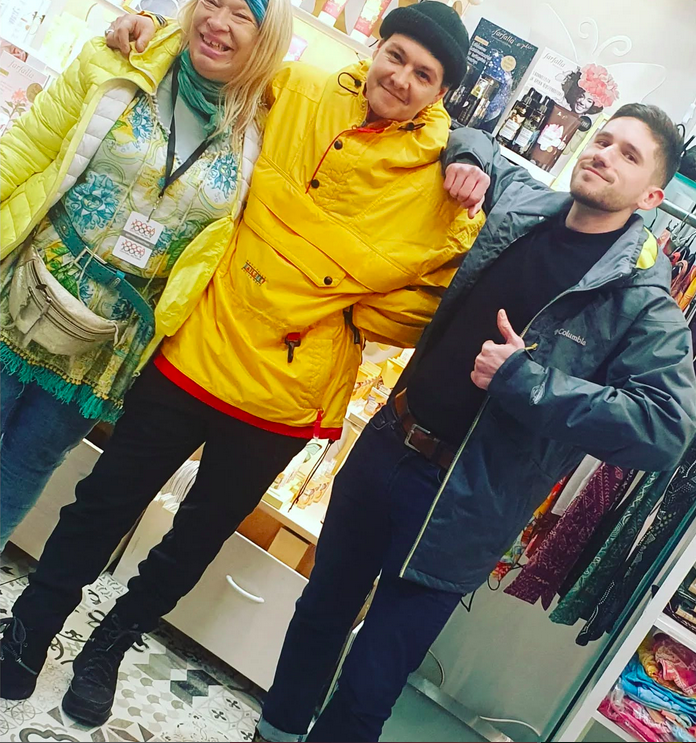 Raisa, JUan Carlos ja Irvin, neliö